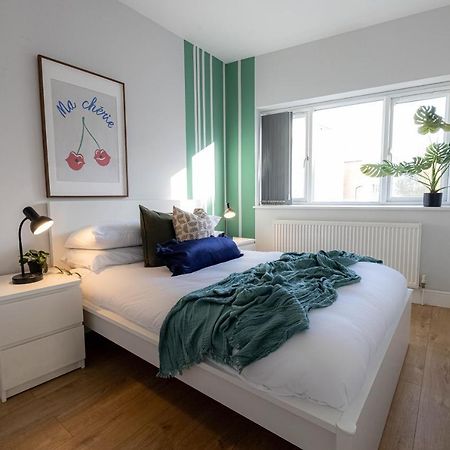 Camden Apartments Next To Market And Tube Station London Exteriör bild